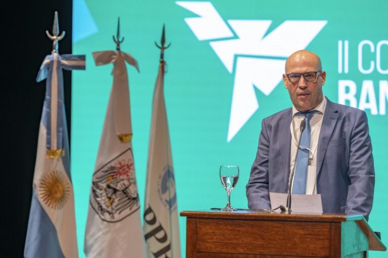 Apuntan a Wasserman por presiones al gobierno de Mendoza y a una empresa