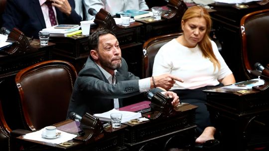 Un diputado de la Coalición Cívica denunció que lo están espiando