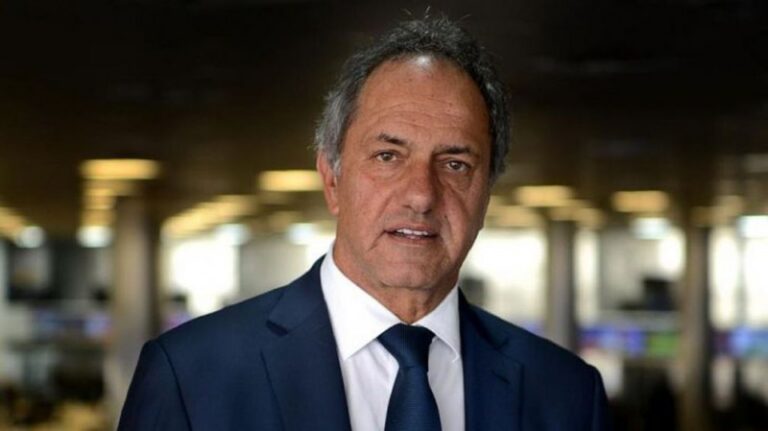 Daniel Scioli viaja a San Pablo para negociar el regreso de la Fórmula 1 a Argentina