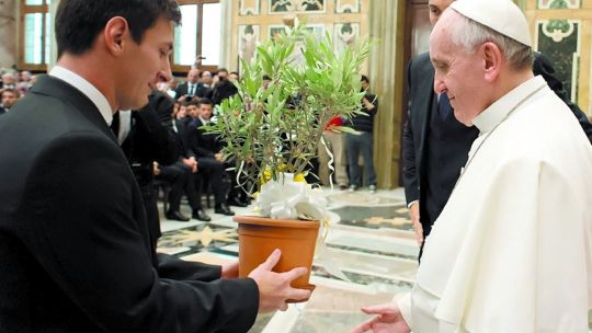 Lionel Messi despidió a Francisco: Un Papa distinto, cercano, argentino