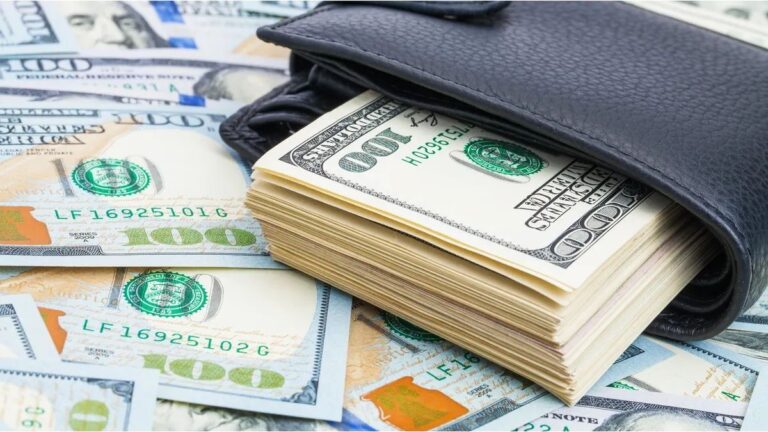 Dólar sin cepo: un millón de ahorristas compraron u$s2.048 millones en abril, un récord desde 2019