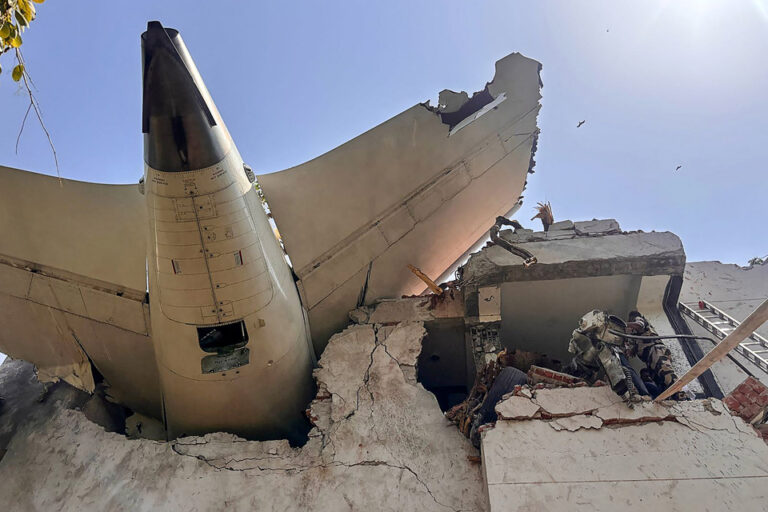 Avión caído en India:es el primer siniestro de un Boeing 787-8