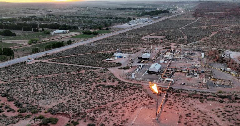 YPF se sigue yendo de más provincias y reafirma su concentración en Vaca Muerta