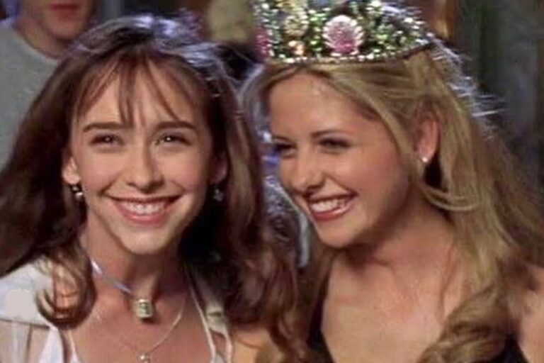 Qué pasó entre Sarah Michelle Gellar y Jennifer Love Hewitt