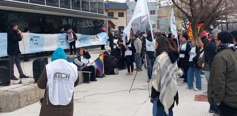 Chubut. La Atech profundiza la lucha docente por salario