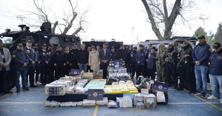 Patricia Bullrich anunció un decomiso récord de cocaína en el primer semestre de 2025