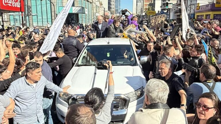 A qué hora es el acto de Javier Milei en Moreno