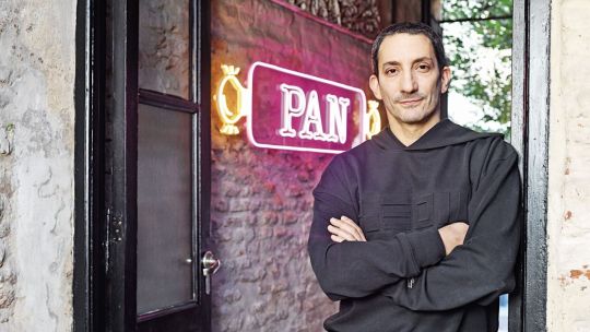 Juan Minujín: Me gusta lo lúdico de la actuación