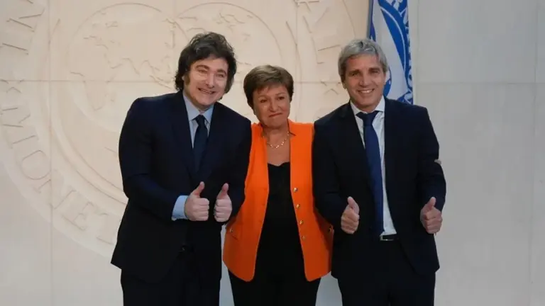 Kistalina Georgieva: La gente debe entender que es necesario reducir salarios y jubilaciones un 50%