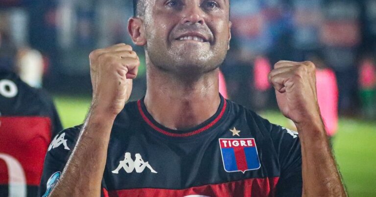 Las reacciones y memes por el gol del Pity Martínez a Racing