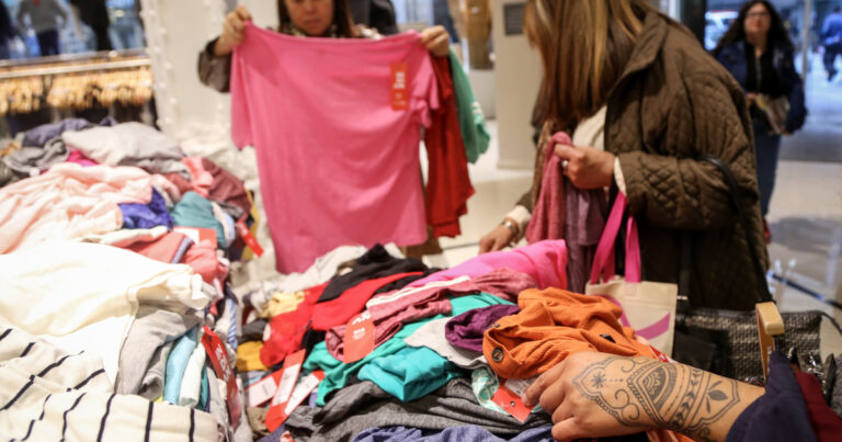 Otro cruce con la industria: los textiles reaccionaron contra la embestida del Gobierno y dicen que «son parte de la casta»