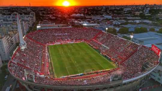 Huracán juega sin público por el derrumbe en Parque Patricios: incertidumbre por los futuros eventos en el estadio