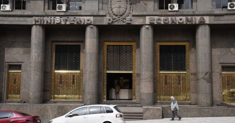 El Gobierno registró en febrero superávit financiero por segundo mes consecutivo